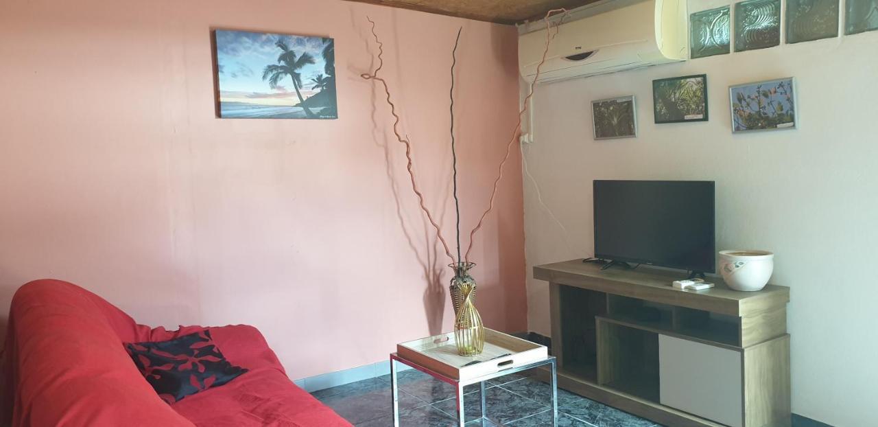 T1 Bis Chez Les Saintanoise Villa แซงต์-อองน์ ภายนอก รูปภาพ